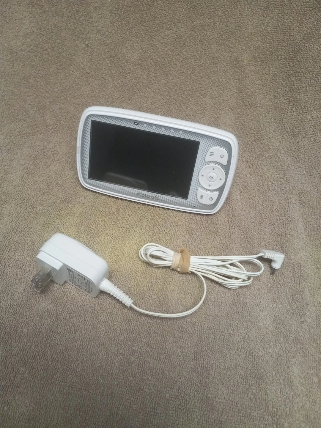 Motorola Ease44CONNECT Wi-Fi Video Baby Monitor w/ 4.3 HD Color Tested Working