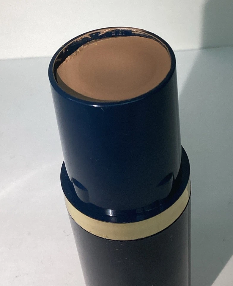 Max Factor Seamless Stick Makeup 05 TOASTED ALMOND .37oz AS PICTURED, NEW - Image 4 of 4