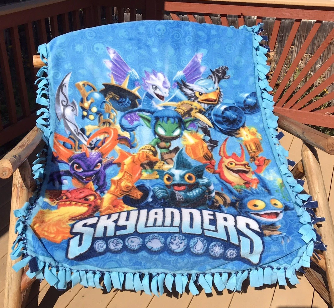 Taie D'oreiller Skylanders – Réversible Eruptor / Flameslinger – Format Standard – Neuve