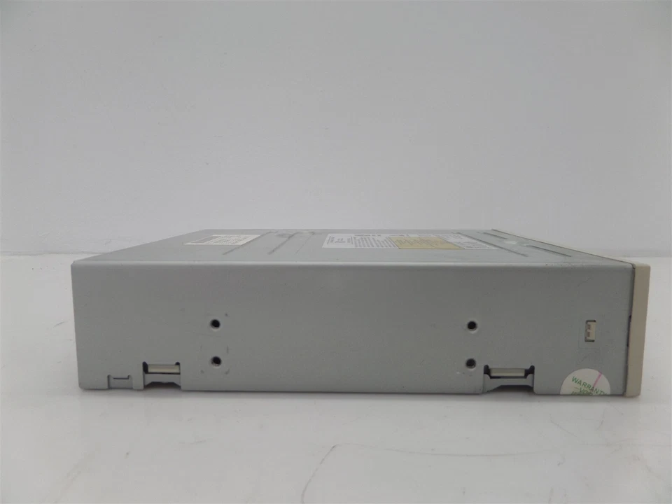 BTC BCD-F562B 52X CD-ROM Drive - Image 3 of 4