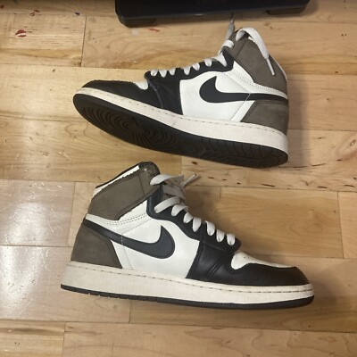 Size 5.5 - Jordan 1 Retro OG High Dark Mocha