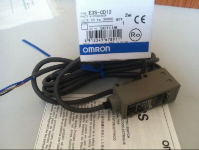 New in box 1PC   E3S-CD12 Photoelectric Switch Sensor  10-30VDC 2M #E8