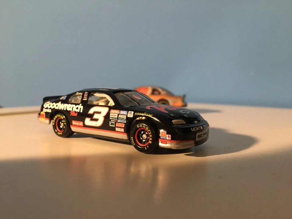 2 LOT 1998 Dale Earnhardt Sr Daytona 500 1/64 Goodwrench Diecast Winners Circle - Image 3 of 4