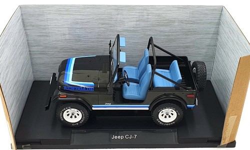 Model Car Group 1/18 Scale MCG18281 - Jeep CJ-7 - Black - Picture 4 of 5