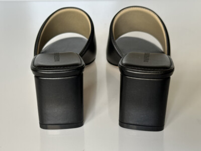 Bottega Veneta★素敵！Black Calf Leather Sandals Bottega Veneta 651374 Women's Black Calf Leather Sandals