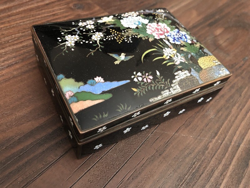 Antique Japanese Meiji Cloisonné Box