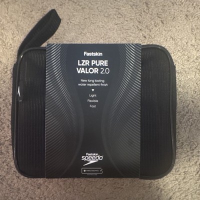 Speedo Valor 2.0 Closedback Kneeskin Black Size 23 (BRAND NEW with tag and box)