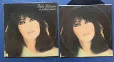 33 RPM PURPLE VALENTINO IN FOREGROUND 1982 PRD 20288