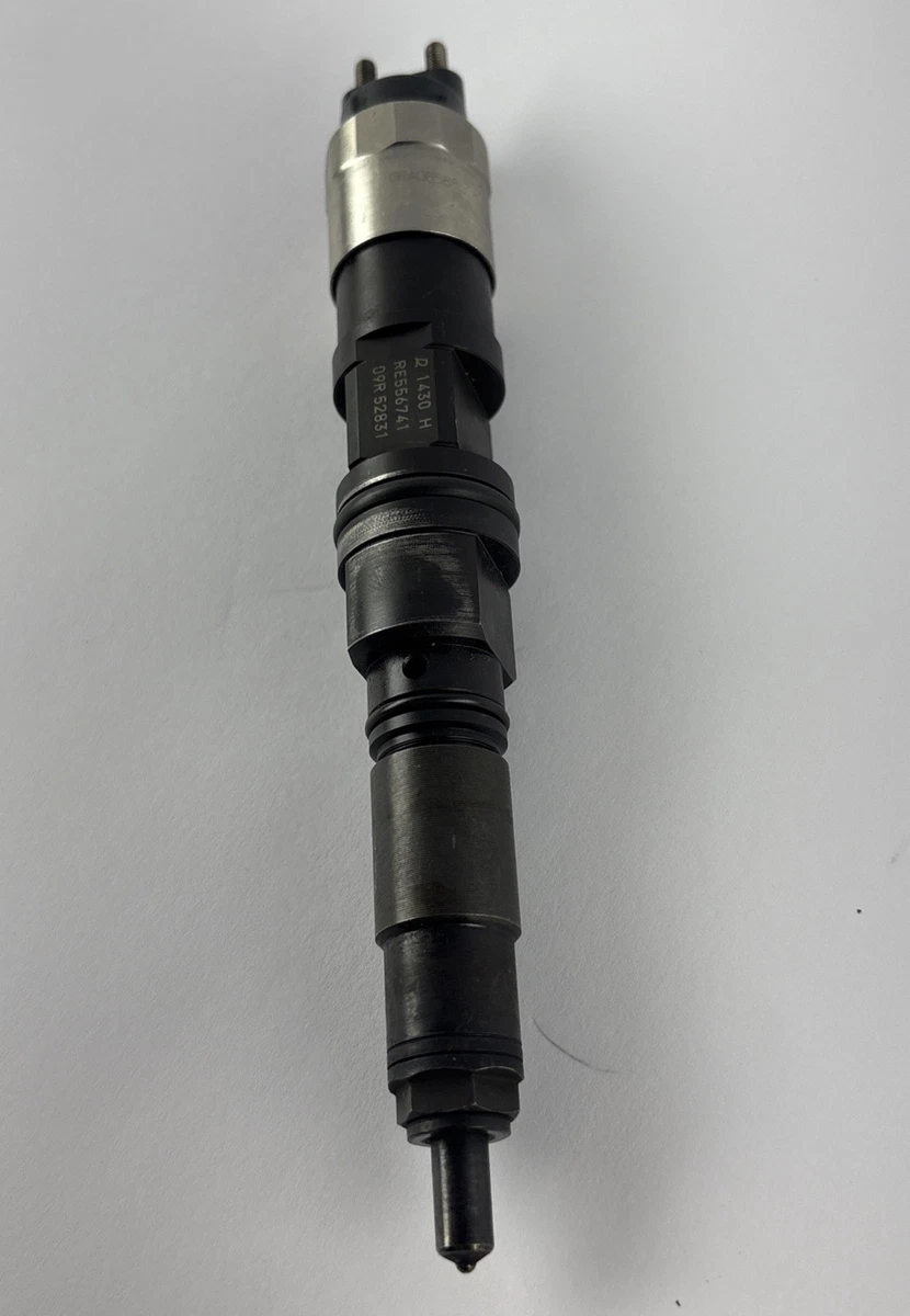 Genuine OEM John Deere Fuel Injector RE556741 photo 2