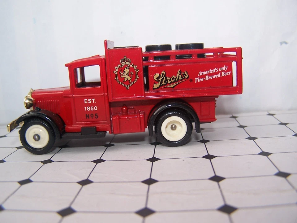 LLEDO, FORD STAKE VAN, STROH'S BEER, LIMITED EDITION, DIE CAST MODEL, VINTAGE - Image 4 of 4