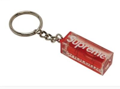 SUPREME New York FW'18 Level Keychain Red | eBay