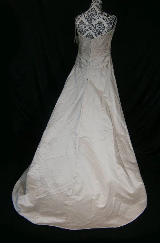 Watters Brides Eggshell Wedding Gown Dress Size 12 Mermaid Silk Blend NWT $1,699 - Image 4 of 4