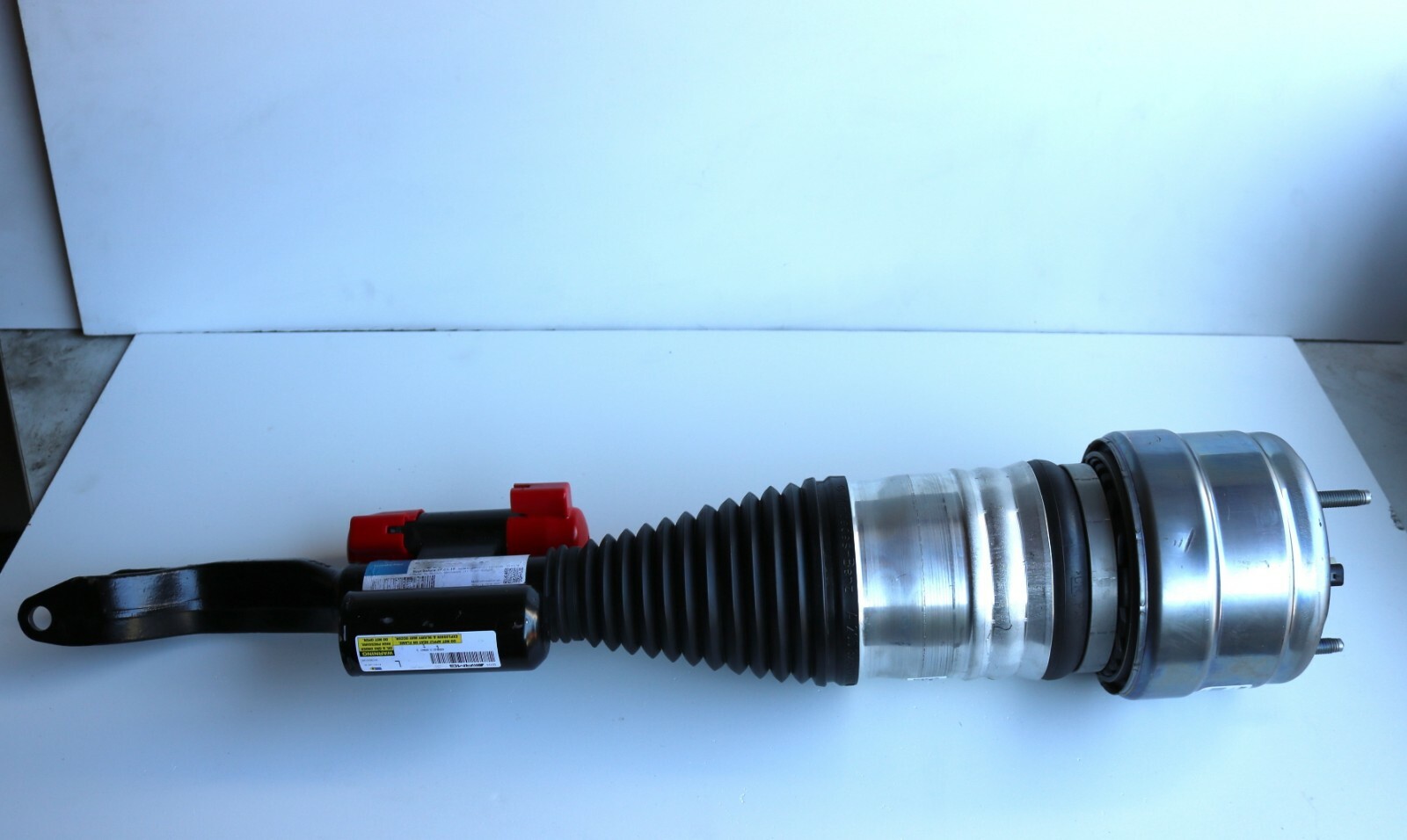 Mercedes-Benz W213 Shock Absorber Air Suspension A2533207200 for 