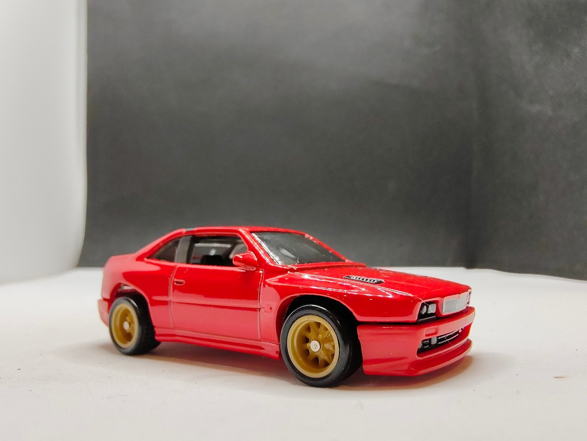 2018年版「モリー・ロイヤル・ビースト ビーストの愛称で知られているアメリカ大統領専用車が 1/43