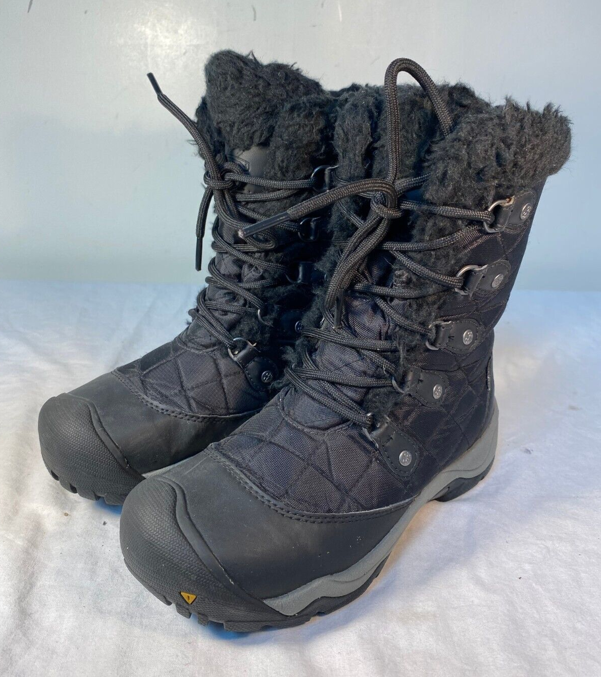 Stivali Keen Sunriver da donna neri con lacci isolati US 5 5