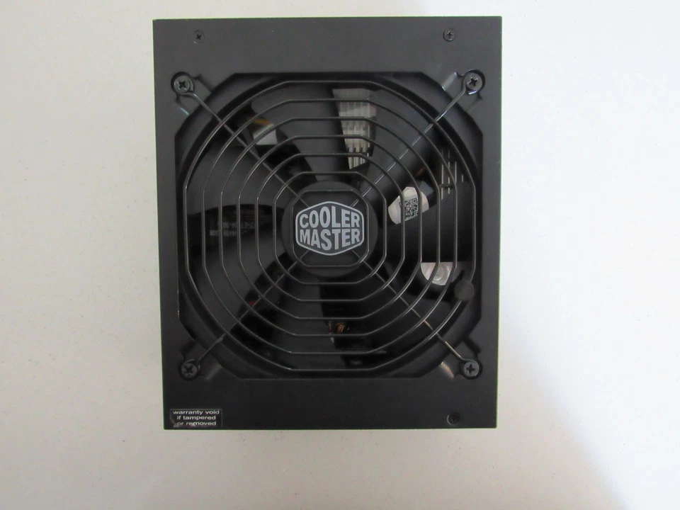 Cooler Master MWE Gold 1050 V2 Fully Modular ATX 3.1 Power Supply (UK Plug)Boxed - Image 3 of 4