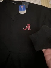 Alabama Crimson Tide Men’s Large V-neck, long sleeve sweater Black New With Tags
