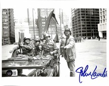 John Landis Signed Blues Brothers Behind-the-Scenes Photo 8x10 Beckett