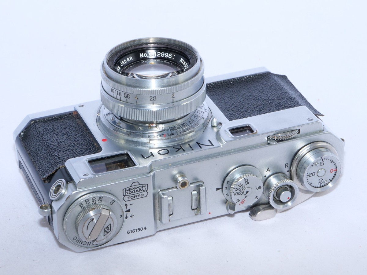Nikon S2 35mm Rangefinder film camera. Nikkor-H-C 5cm f/2 Nikon S2 35mm Rangefinder film camera. Nikkor-H-C 5cm f/2