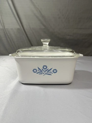 VTG Corning Ware Blue Cornflower Dish 7”x 5.5" x 3” w/ Pyrex Lid