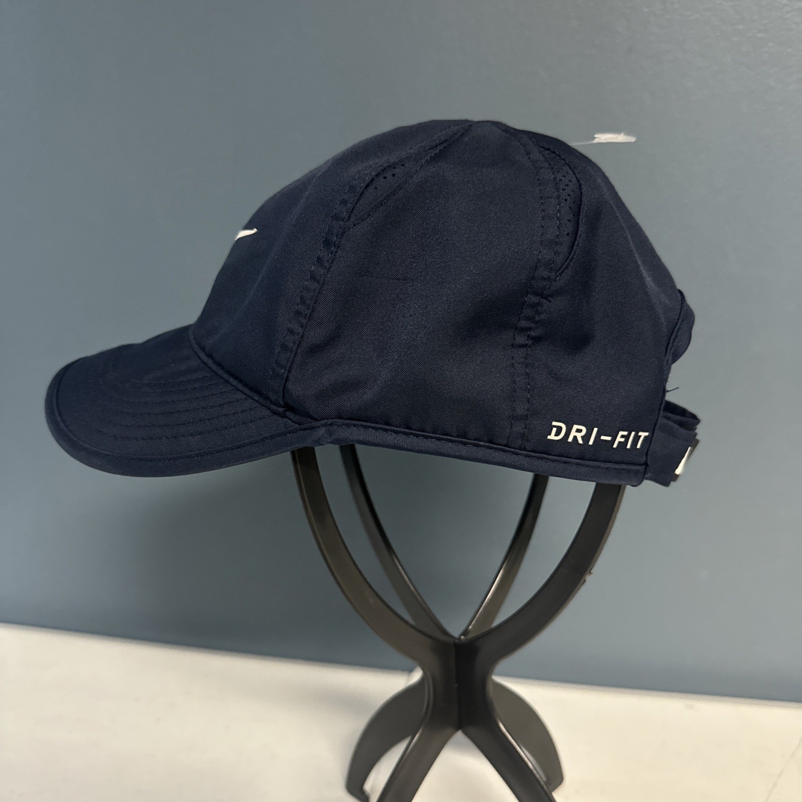 Nike Featherlight Adjustable Performance Hat - Bl… - image 2