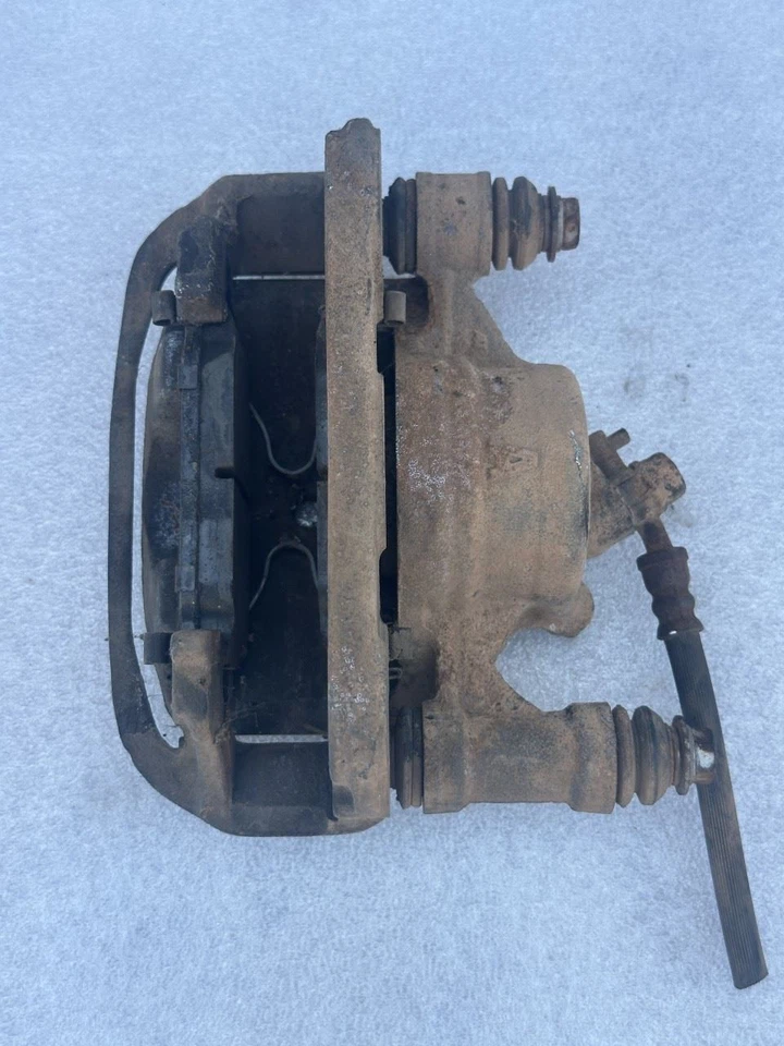 Lexus Es250 1991 pinza de freno delantera lado del pasajero derecho Foto 2 de 2