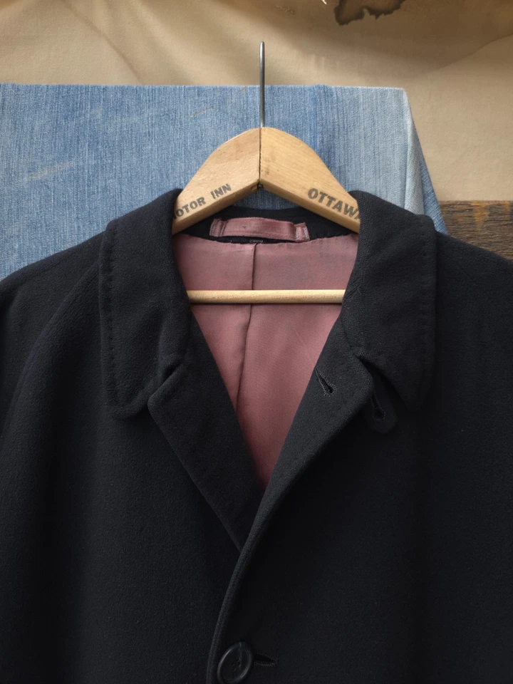 Vintage 1950s M.E. Alexander Co. Black Cashmere Raglan Sleeve Overcoat Men's L - Image 4 of 4