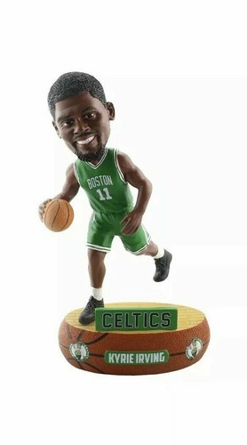 NEU IM KARTON BALLER 9" BOBBLEHEAD KYRIE IRVING BOSTON CELTICS FOCO FOREVER SAMMLERSTÜCKE - Bild 2 von 6