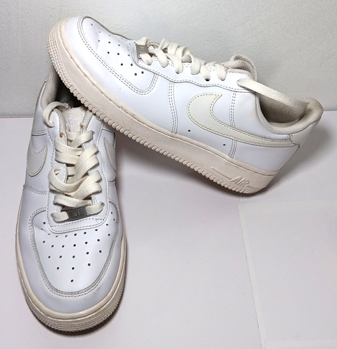 Nike Size 8 White Air Force 1 Ones DD8959-100 Shoes - Picture 3 of 8