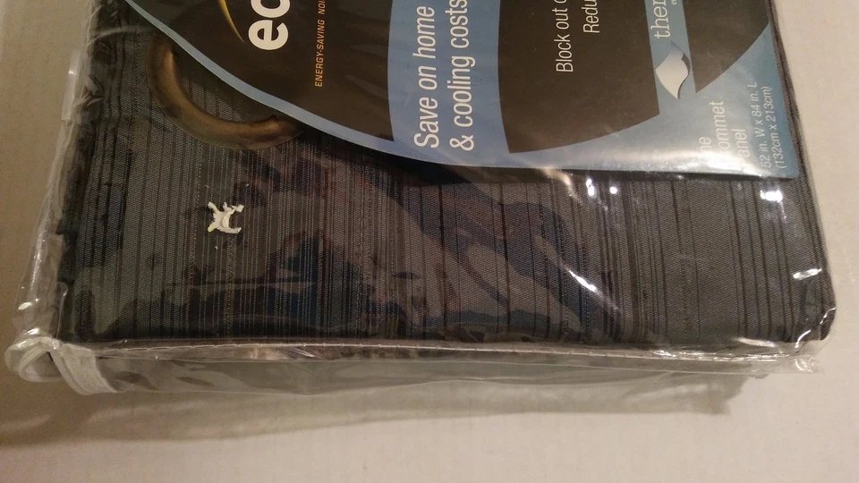 Paneles de ventana con ojal de apagón de eficiencia energética Bellano de 84 pulgadas Eclipse Foto 2 de 3