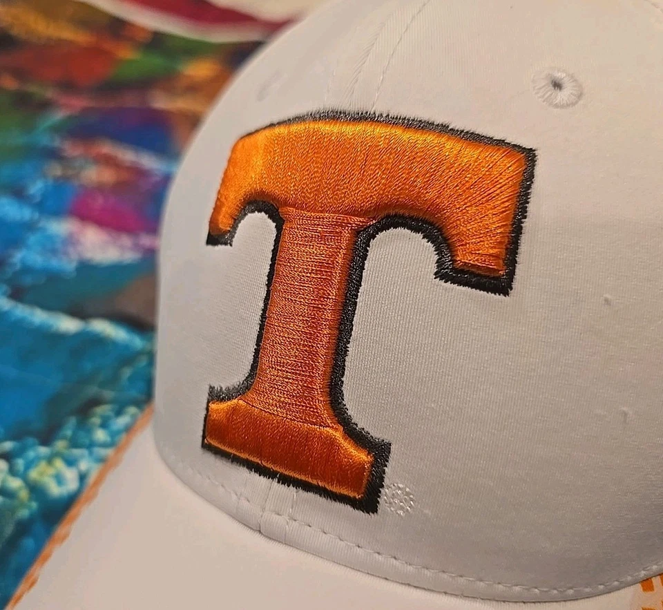Кепка University of Tennessee Volunteers Top of the World один размер кепка с эффектом памяти - Изображение 2 из 4