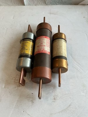 (LOT OF 3) ECON # LEN 125, # ECSR 150, # ECNR 200, / ECONOMY FUSE DIVISION.