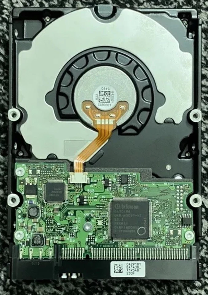 Hitachi 200GB Hard Drive HDT722525DLAT80 8Mb Cache 7200Rpm ATA-133 3.5" Inch - Image 2 of 4