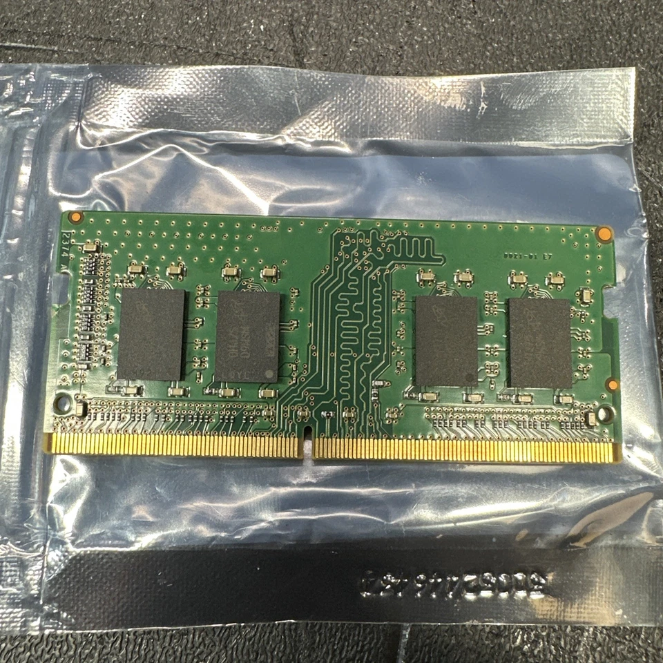 Portátil Micron 8GB DDR4 PC4-25600 1Rx8 SO-DIMM RAM MTA8ATF1G64HZ-3G2J1 Foto 2 de 3