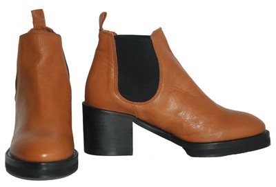 tan coloured chelsea boots