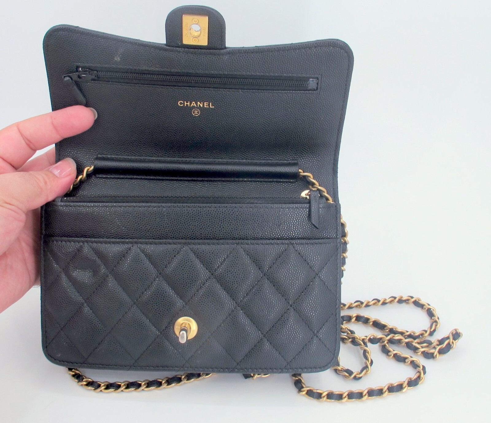 CHANEL Authentic "Loop Around Chain" Small Caviar… - image 17