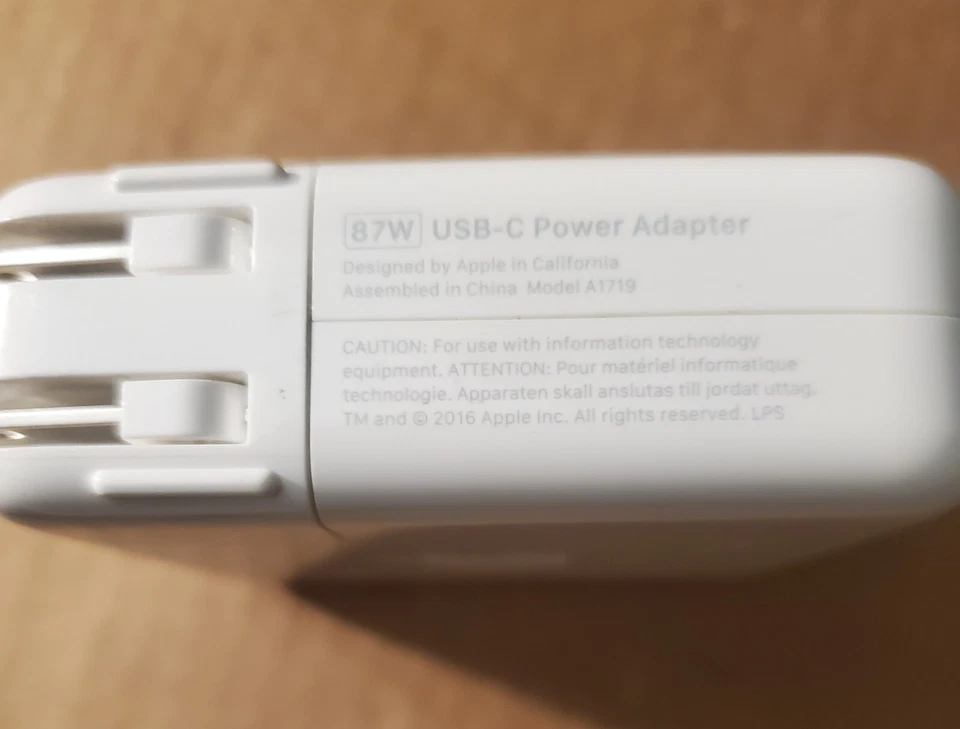 Apple Airport Express A1719 2nd Generation 87W - Image 4 of 4