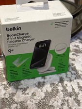 Belkin UltraCharge 2-in-1 15W Qi2 Foldable Magnetic Charger w/ Magsafe - White
