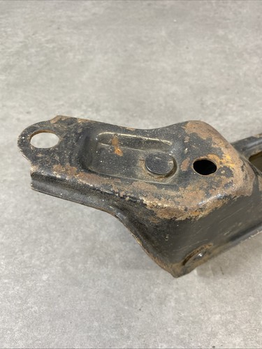 Factory Drivers Side Front Tension Rod Bracket For Nissan Skyline R32 GTST - Picture 11 of 17