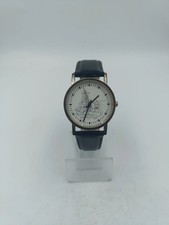 Analoge Armbanduhr mit Bergbau Motiv und schwarzem Lederarmband