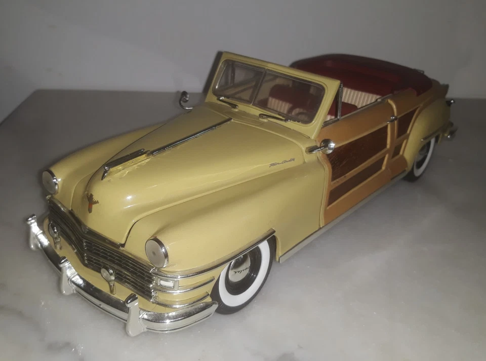 CHRYSLER TOWN & COUNTRY CABRIOLET  1948 beige 1/18 MOTOR CITY CLASSICS + BOITE - Photo 3/4
