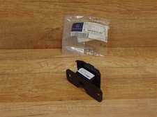 Gep&auml;ckrollo links Schloss Original Mercedes W166 - A1668100182