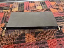 Shure UA844 Antenna Power Distribution System UHF Wideband 470  952 MHz w/PSU