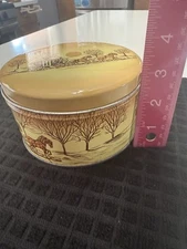 Cherrydale Farms  Vtg. Cashew Butter Crunch Tin, Phil. PA Clean