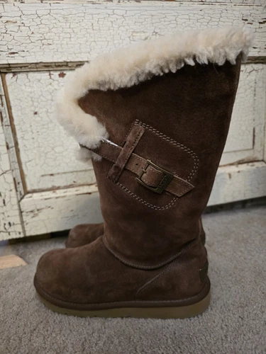 Stivali donna UGGs alti marroni messenger tasca shearling dettaglio fibbia tg. 7 Us intime ottimeioni!