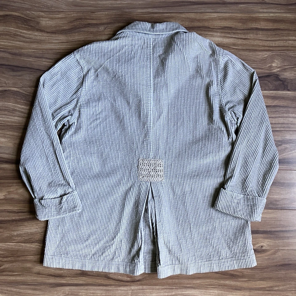 Chaqueta para mujer Jill mediana beige pana manga larga con botones Foto 4 de 4