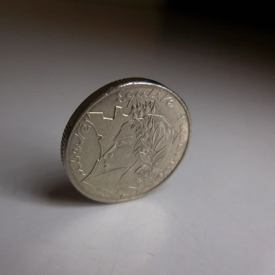 10 Francs French Republic 1986 MENEZ Liberty Equality Fraternity N8507 - Image 2 of 4