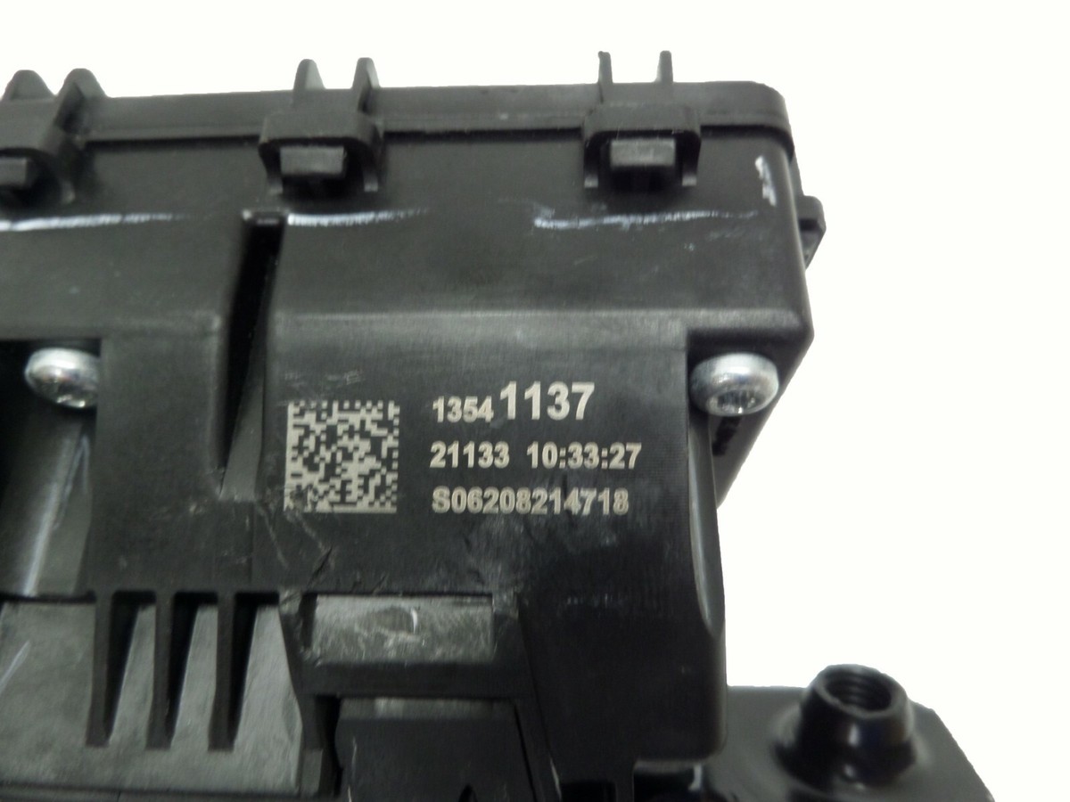 13541137 Rear Liftgate Latch 2021 Escalade Escalade Chevy 13541137 Rear Liftgate Latch 2021 Escalade Escalade Chevy