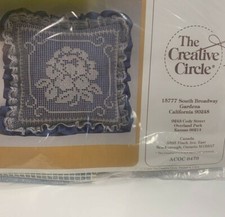 Creative Circle 0470 ROSE GARDEN BEAUTY Lace Net Darning Flower Pillow Kit VTG