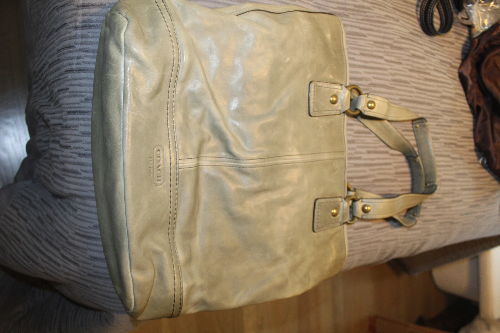 Borsa a mano vintage Coach GIGI Legacy 111131 grande tote shopper in pelle grigia